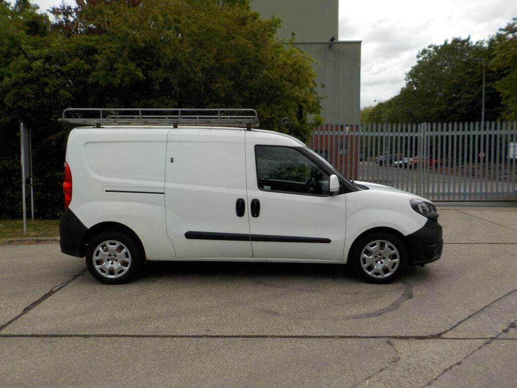 Fiat Doblo 1.6 Multijetii Maxi Tecnico L2 H1 Euro 6 S S White