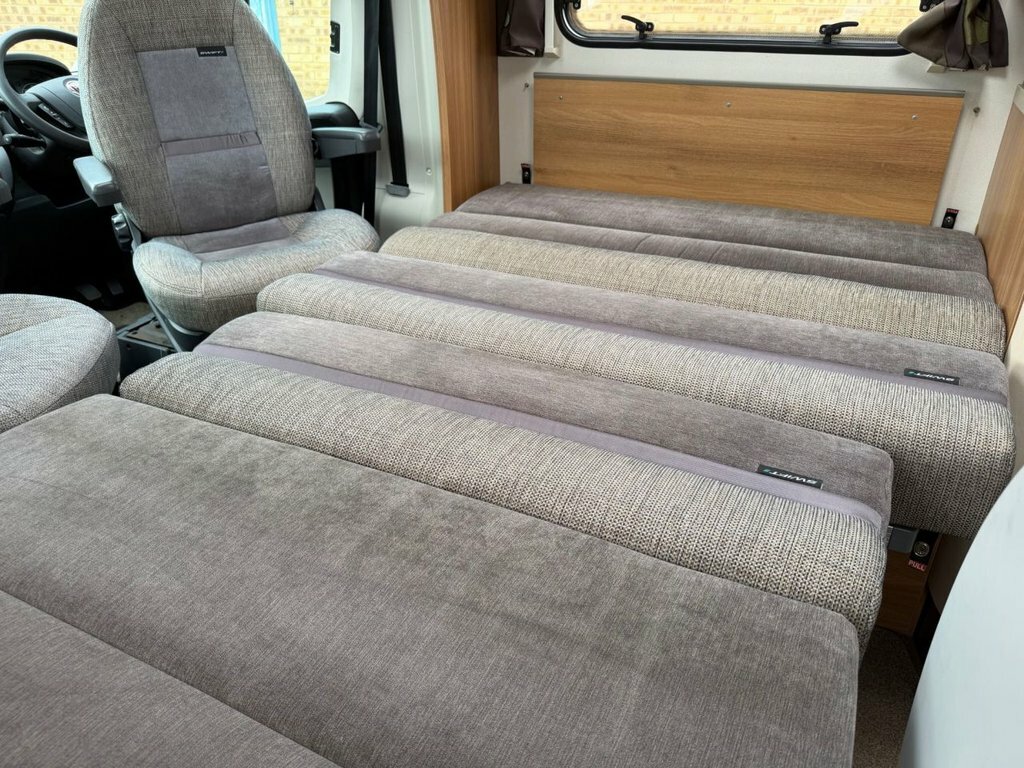 Fiat Globebus U1418 White #40