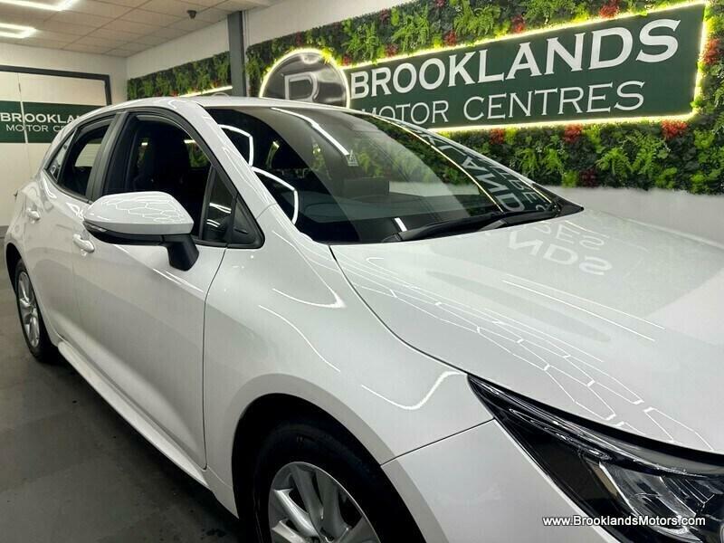 Toyota Corolla Icon Tech Sat Nav, Heated Seats Reverse Camera YH73HXL White #6