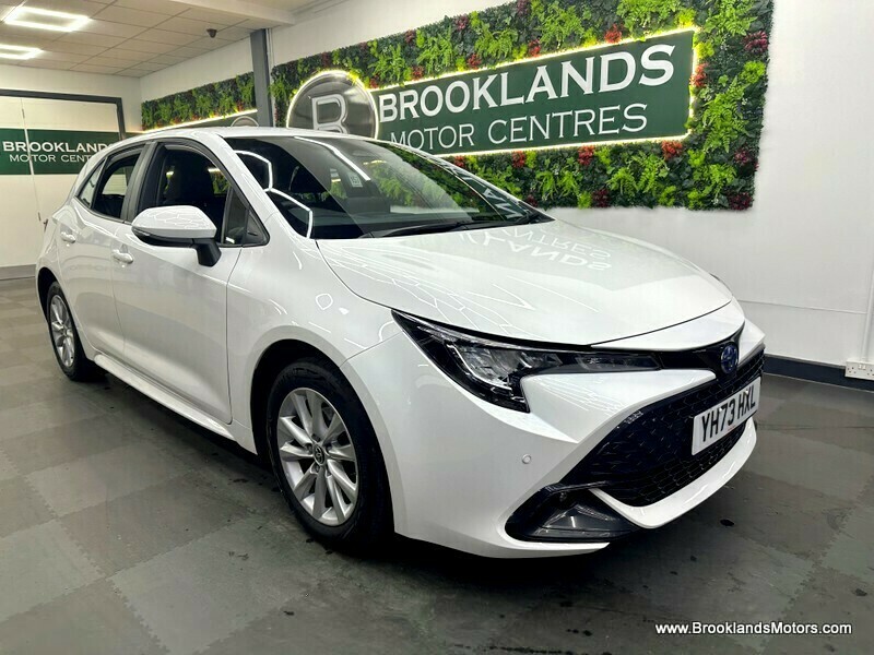 Toyota Corolla Icon Tech Sat Nav, Heated Seats Reverse Camera YH73HXL White #3