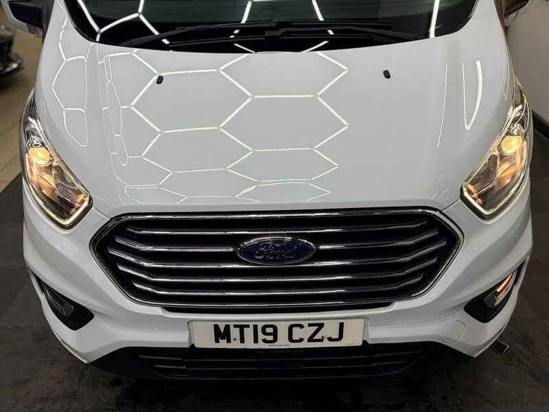 Ford Tourneo Custom 310 Titanium Stunning Example MT19CZJ White #6