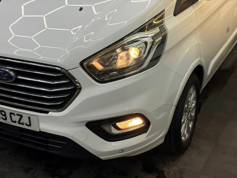 Ford Tourneo Custom 310 Titanium Stunning Example MT19CZJ White #4
