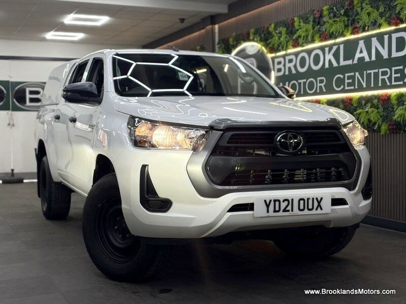Toyota HILUX Active 4Wd D-4d Dcb Stunning Example White #2