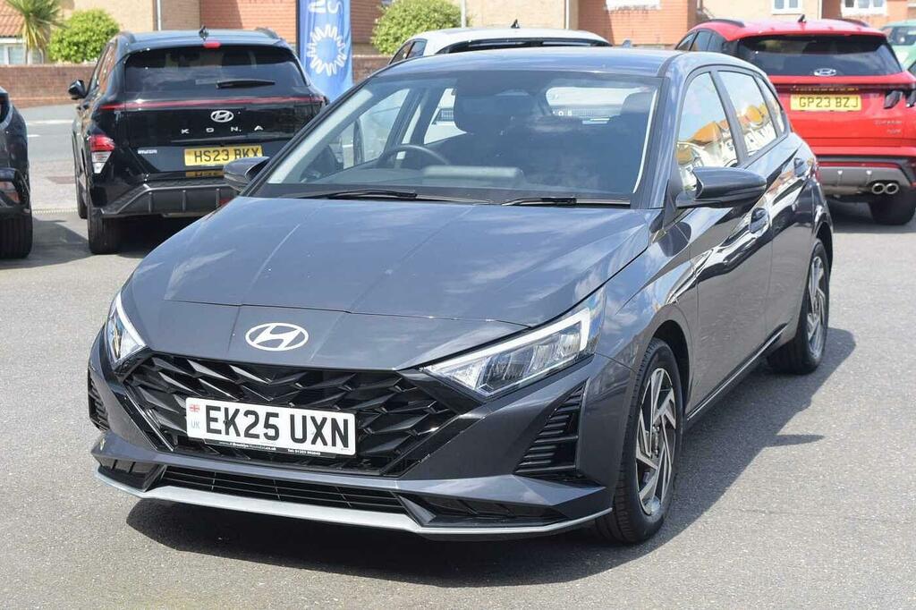 Hyundai I20 Hatchback EK25UXN Grey #3