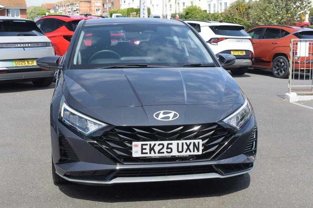 Hyundai I20 Hatchback EK25UXN Grey #2