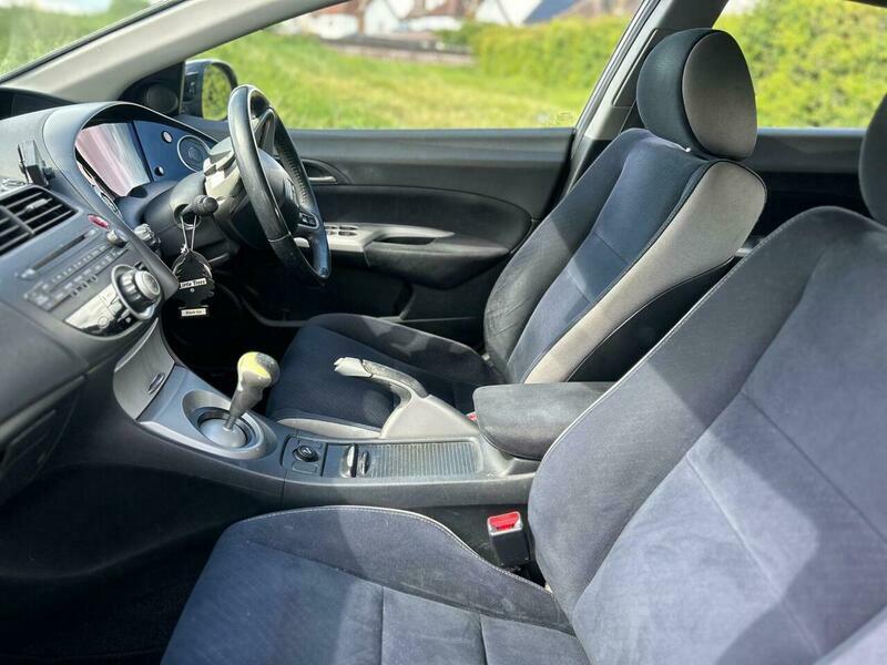Honda Civic 1.8 I-vtec Ex Black #4