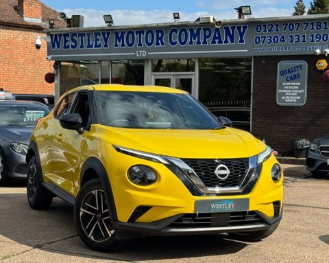 Nissan Juke 1.0 Dig-t N-connecta Yellow