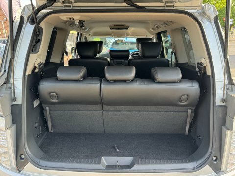 Nissan Elgrand E52 Auto Silver #16