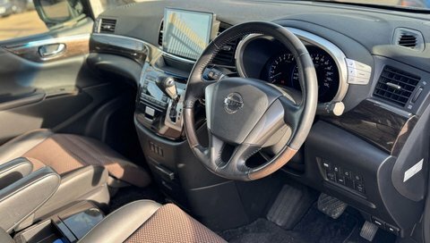 Nissan Elgrand E52 Auto Silver #24