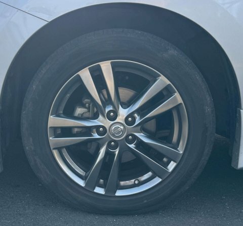 Nissan Elgrand E52 Auto Silver #12