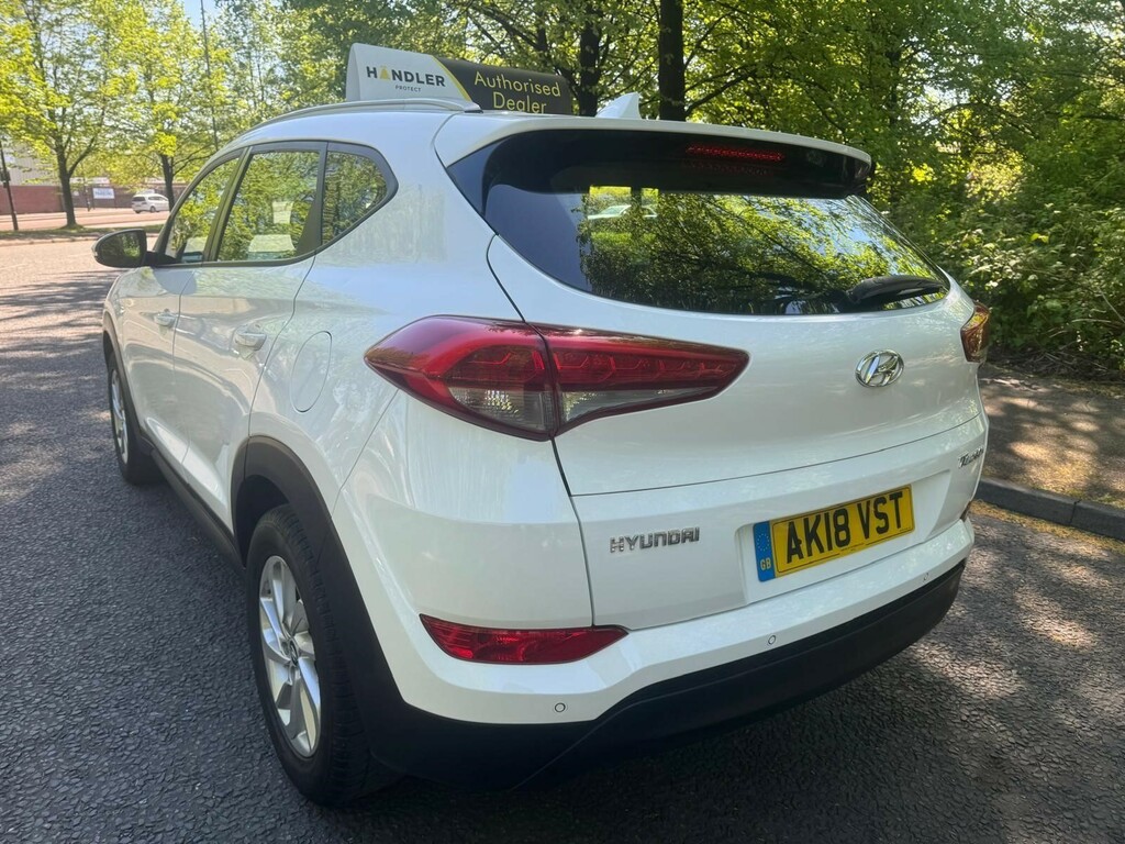 Hyundai Tucson 1.7 Crdi Blue Drive Se Nav Euro 6 Ss AK18VST  #4