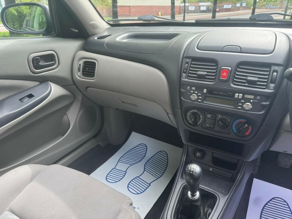 Nissan Almera Hatchback Blue #12