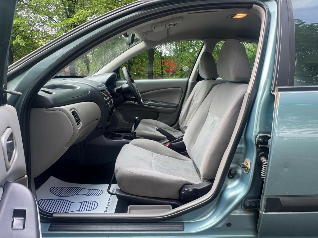 Nissan Almera Hatchback Blue #39