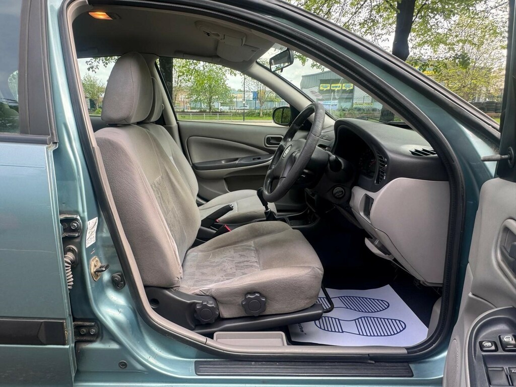 Nissan Almera Hatchback Blue #40