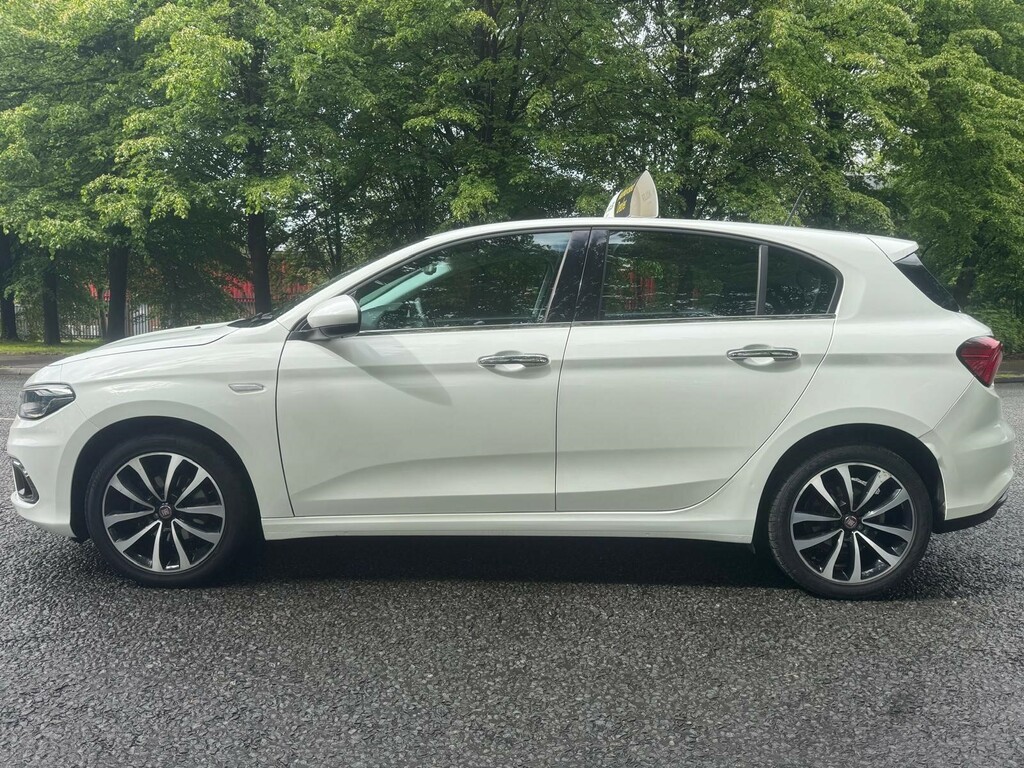 Fiat Tipo 1.6 Multijetii Lounge Hatchback #4