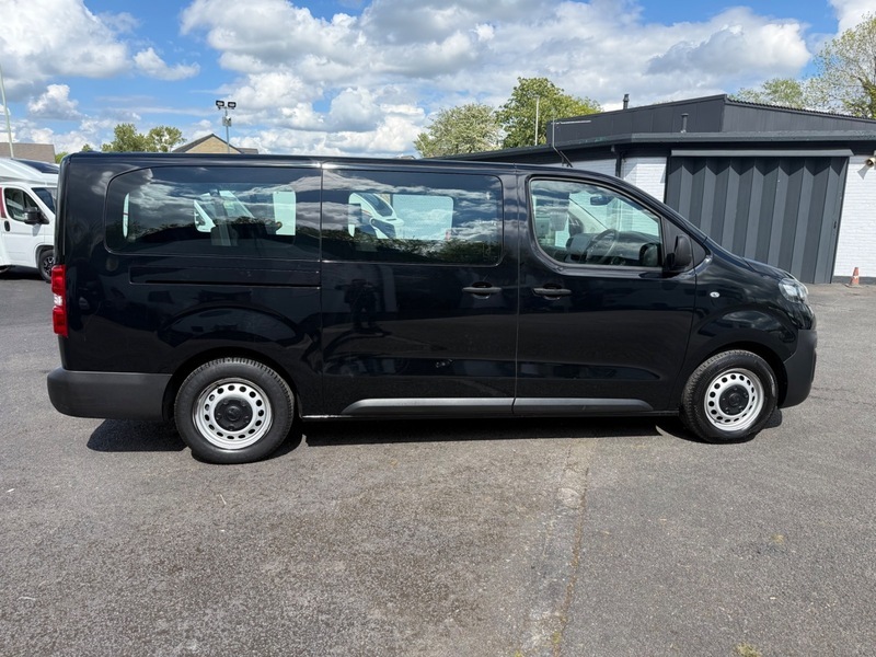 Vauxhall Vivaro Life Combi L Full ST23DNV Black #4