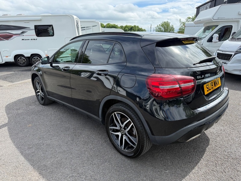 Mercedes-Benz GLA Class Gla 180 Urban Edition SL19WKN Black #5