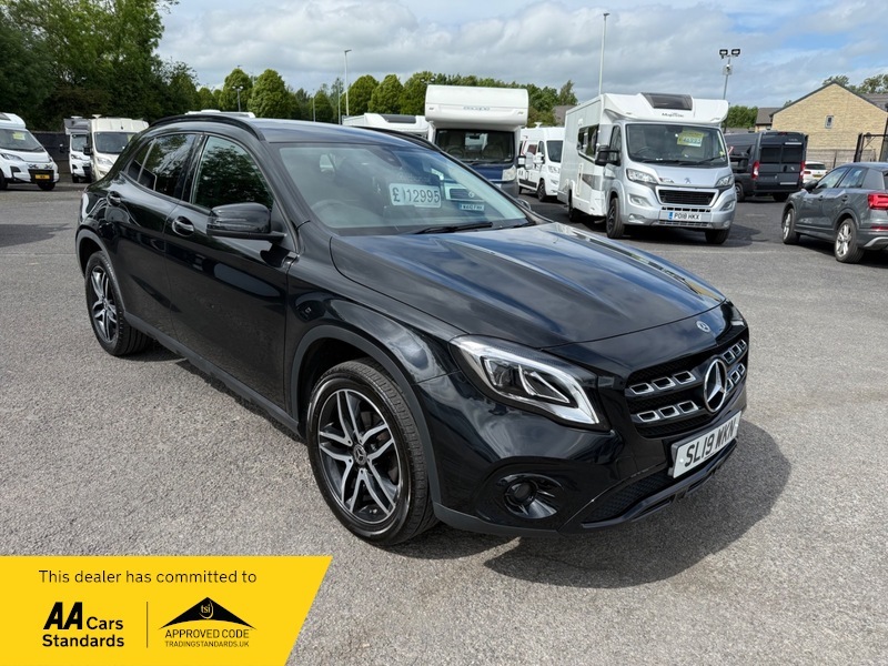 Mercedes-Benz GLA Class Gla 180 Urban Edition Black