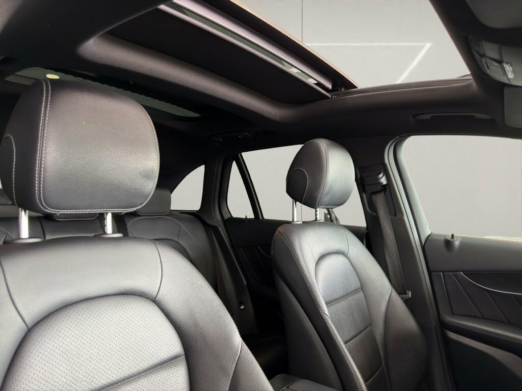 Mercedes-Benz GLC Class 2L Amg Line WF17JHL White #5