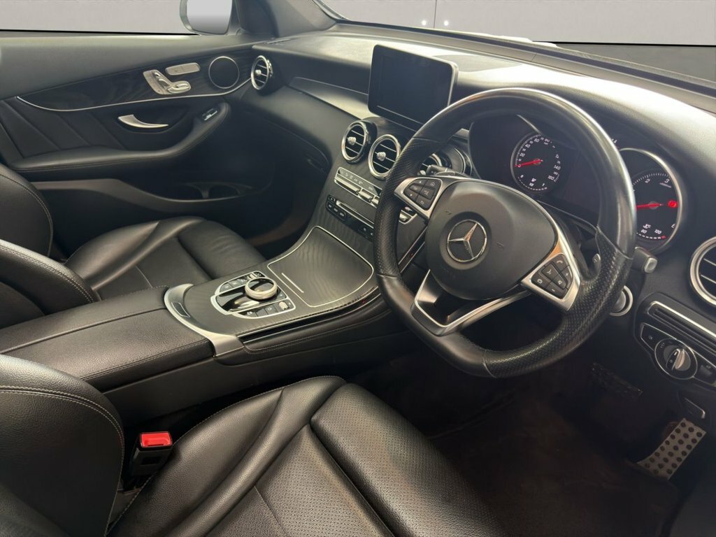 Mercedes-Benz GLC Class 2L Amg Line AV68XCE White #6