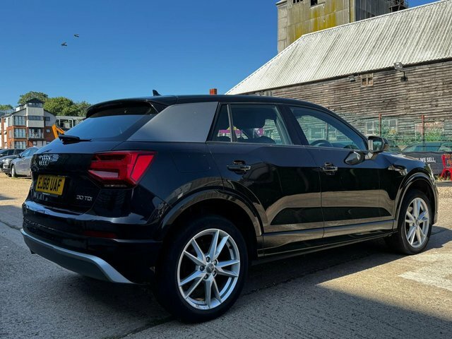 Audi Q2 1.6 Tdi 30 S Line Euro 6 S S EJ68UAF Black #3