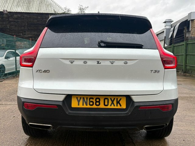 Volvo XC40 1.5 T3 R-design Euro 6 S S YN68OXK White #6
