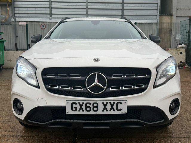 Mercedes-Benz GLA Class 1.6 Gla180 Urban Edition Euro 6 S S GX68XXC White #3