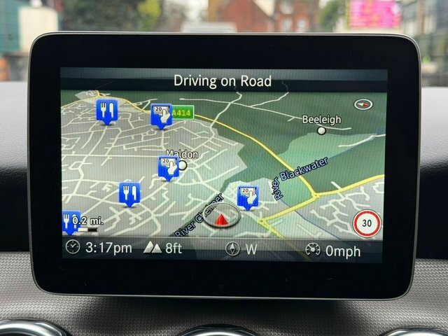 Mercedes-Benz GLA Class 1.6 Gla180 Urban Edition Euro 6 S S GX68XXC White #2