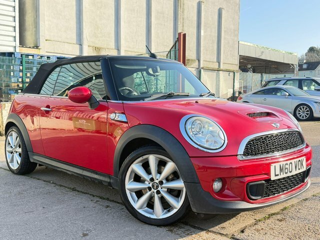 Mini Convertible 1.6 Cooper S Steptronic Euro 5 Red