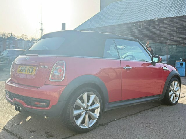 Mini Convertible 1.6 Cooper S Steptronic Euro 5 Red #5