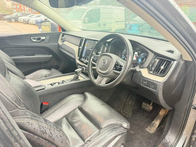 Volvo XC60 2.0 D5 Powerpulse Inscription Pro Awd Euro 6 KW19XAM Grey #4