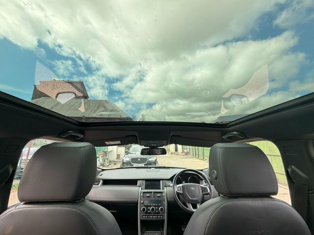 Land Rover Discovery Sport 2.0 Td4 Landmark 4Wd Euro 6 S S VA68YCM White #2