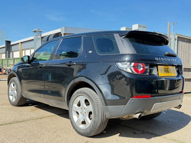 Land Rover Discovery Sport 2.0 Td4 Se Tech 4Wd Euro 6 S S WJ66YHT Black #4
