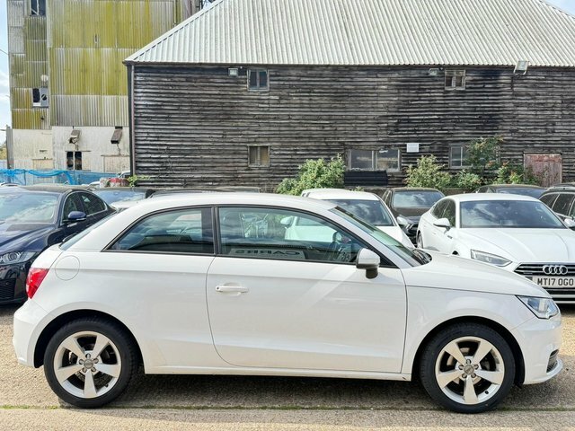 Audi A1 1.0 Tfsi Sport S Tronic Euro 6 S S White #2