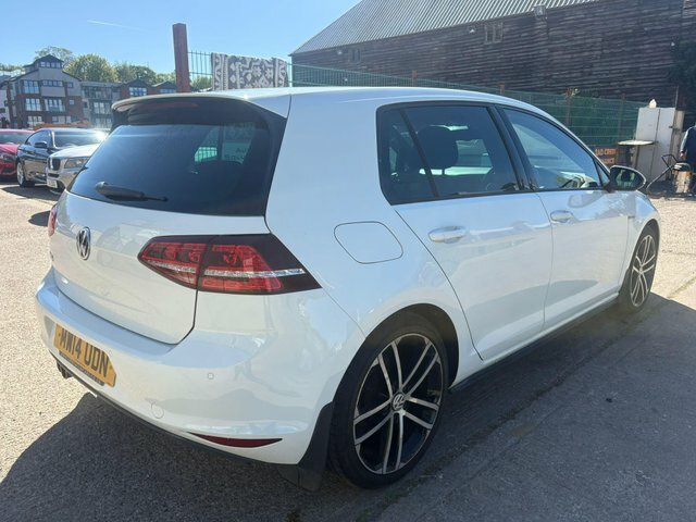 Volkswagen Golf 2.0 Tdi Bluemotion Tech Gtd Euro 6 S S MW14UDN White #3