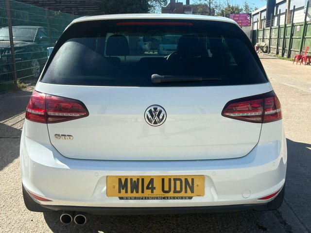 Volkswagen Golf 2.0 Tdi Bluemotion Tech Gtd Euro 6 S S MW14UDN White #4