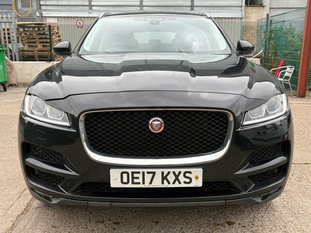 Jaguar F-Pace 2.0 D180 Portfolio Awd Euro 6 S S OE17KXS Black #2