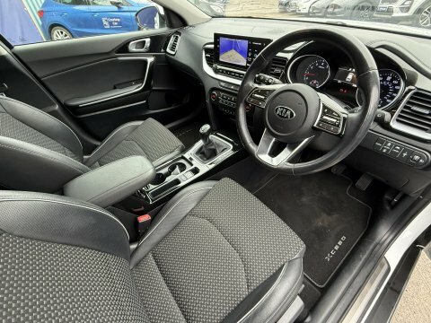 Kia Xceed 1.4 T-gdi 3 RO69WPP White #2