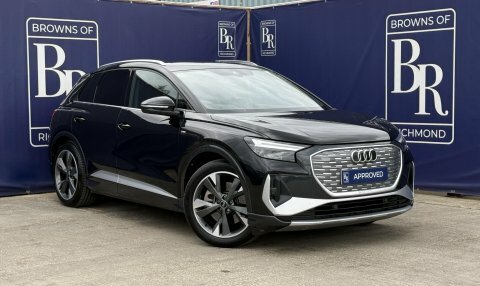 Audi Q4 E Tron 40 S Line Black