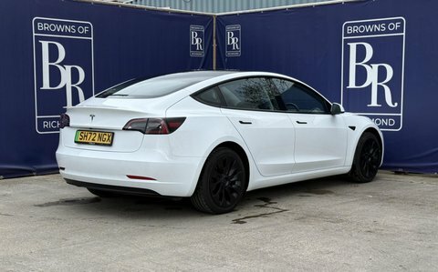 Tesla Model 3 Saloon 4dr Electric SH72NGX White #4