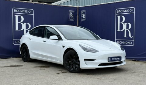 Tesla Model 3 Saloon 4dr Electric White