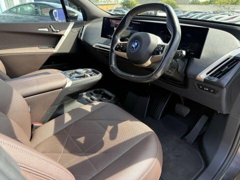 BMW iX 40 76.6Kwh M YJ22RXL Grey #2