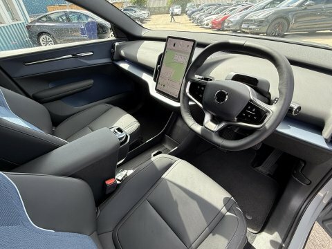Volvo EX30 Twin Performance 69Kwh YR74HMD Grey #2