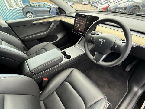 Tesla Model Y Suv 5dr Electric LE72EFC Black #2