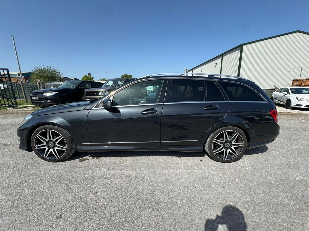 Mercedes-Benz C Class Estate HN62YBR Black #5