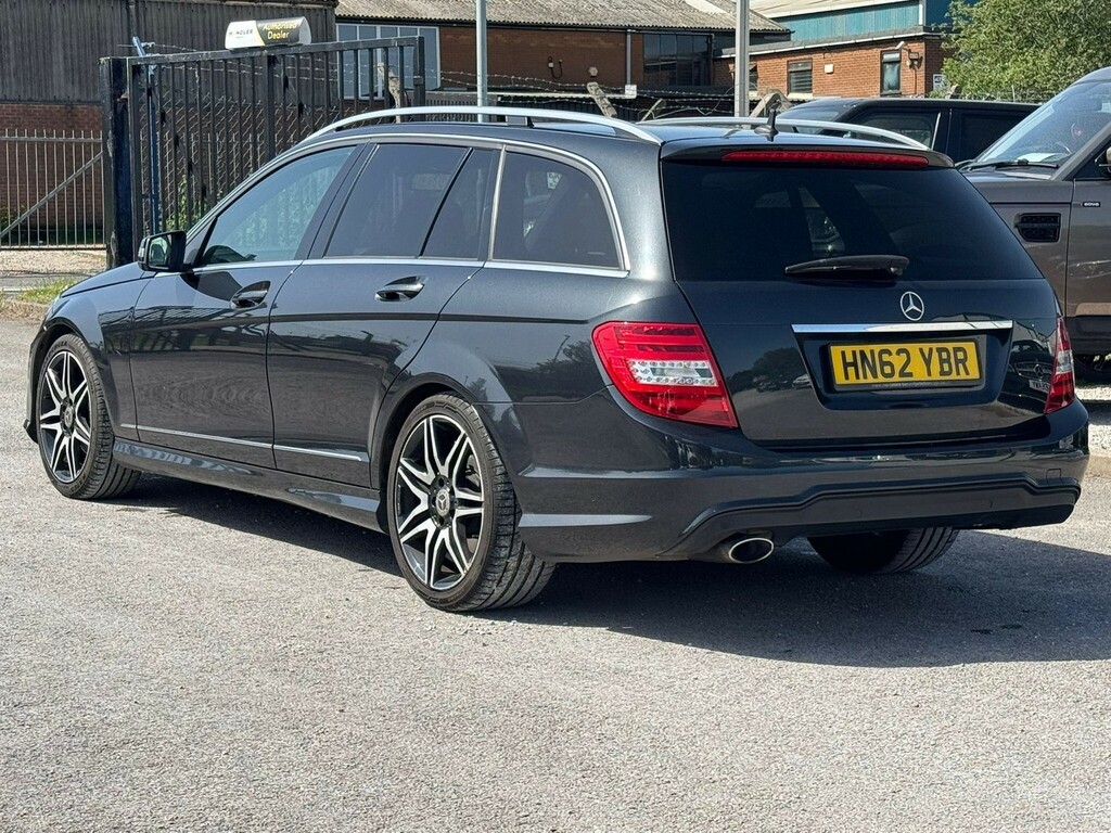 Mercedes-Benz C Class Estate HN62YBR Black #4