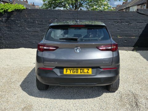 Vauxhall Grandland X 1.5 Turbo D FY68DLZ #5