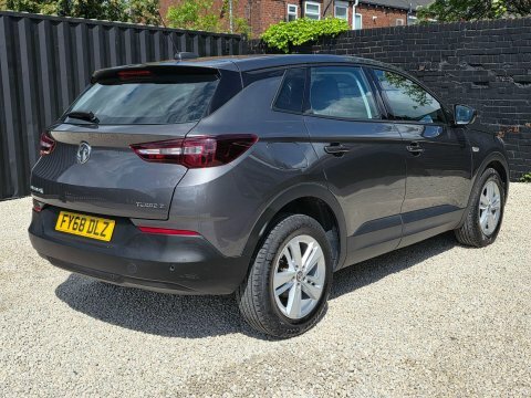 Vauxhall Grandland X 1.5 Turbo D FY68DLZ #4