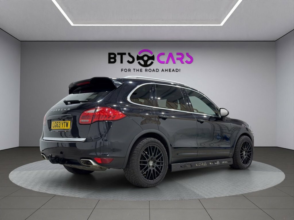 Porsche Cayenne 3L Null LG63YTW Black #4