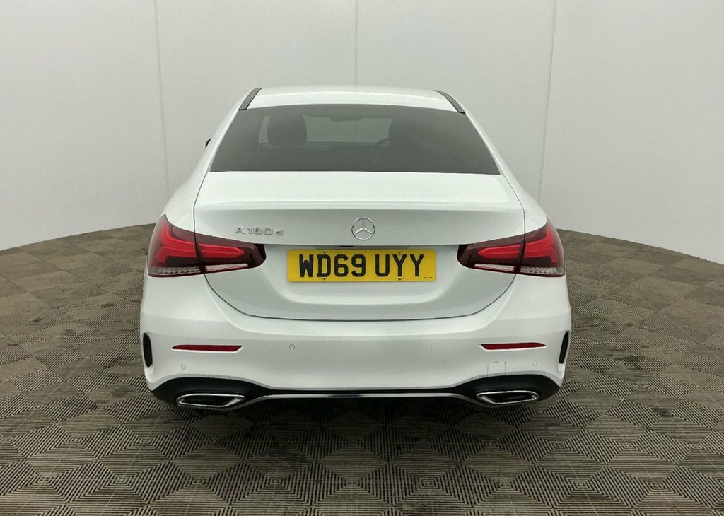 Mercedes-Benz A Class 1.5L Amg Line WD69UYY White #5